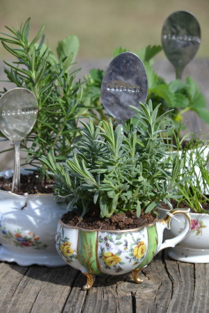 Repurpose Old Spoons and Cups